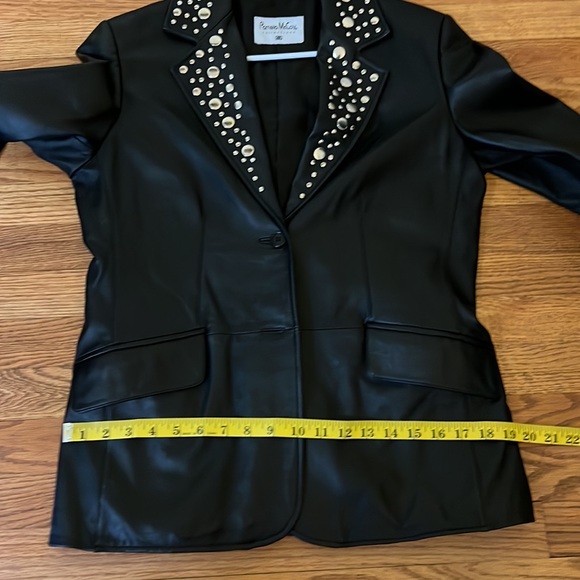 Pamela McCoy Black Studded exquisite leather jacket - Picture 6 of 13
